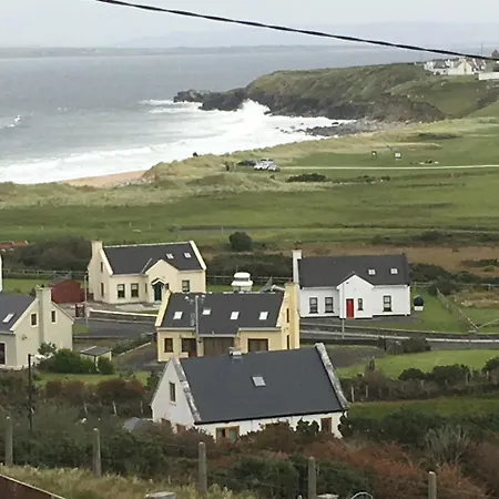 Feriehus View Heights, Dugort, Achill Island *